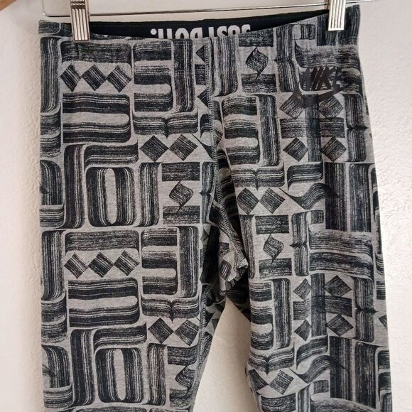 Nike printed Grey black leggings size M - Picture 2 of 8